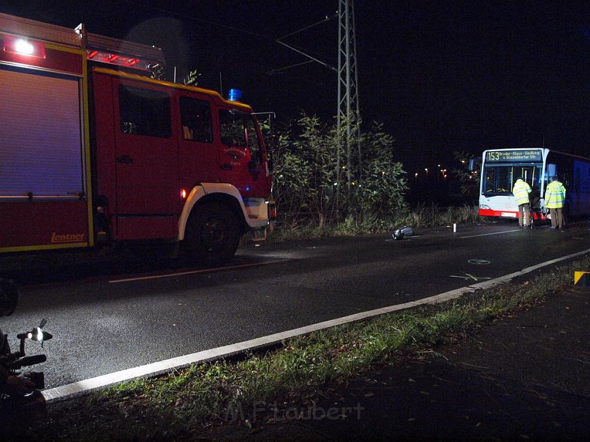 VU Roller KVB Bus Hoehenhauser Ring Koeln Muelheim P17.JPG